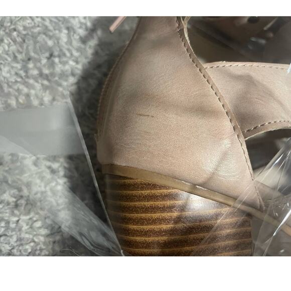 Rampage Women's Size 8 1/2 Valerie Strappy Heel Sandals Tan - Picture 14 of 16